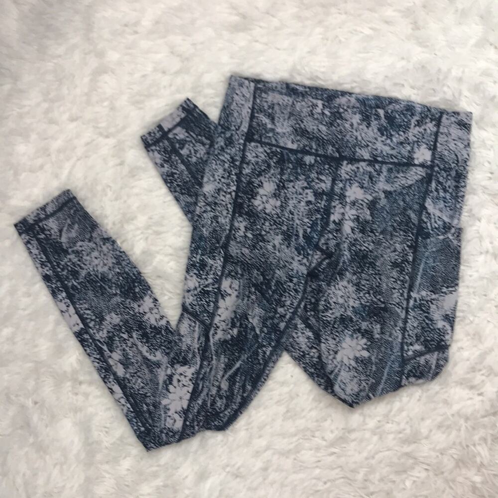 Lululemon Speed Up Tight 28" Wildwood Multi